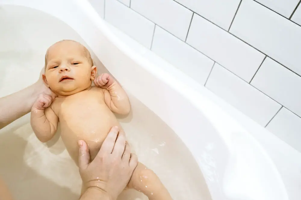 Baby Bath Tub To A Regular, How To Keep Baby Sitting In Bathtub